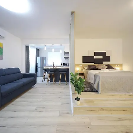 Daire Lovely In With Wifi Zadar
